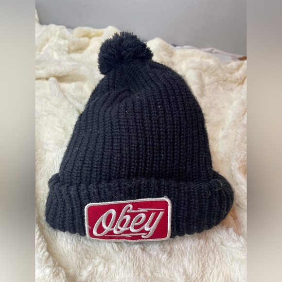 Obey, gasoline, pom-pom beanie - Picture 1 of 4